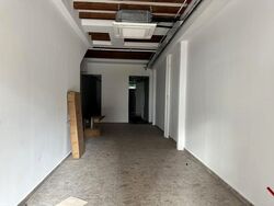 Rowell Road (D8), Retail #570487291